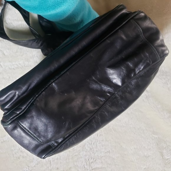 Vintage "ENVY" Italy black crossbody purse - Picture 16 of 16